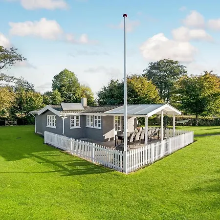Stunning In With 3 Bedrooms And Wifi Haderslev